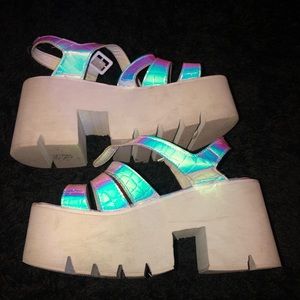 Chunky white holographic Platforms